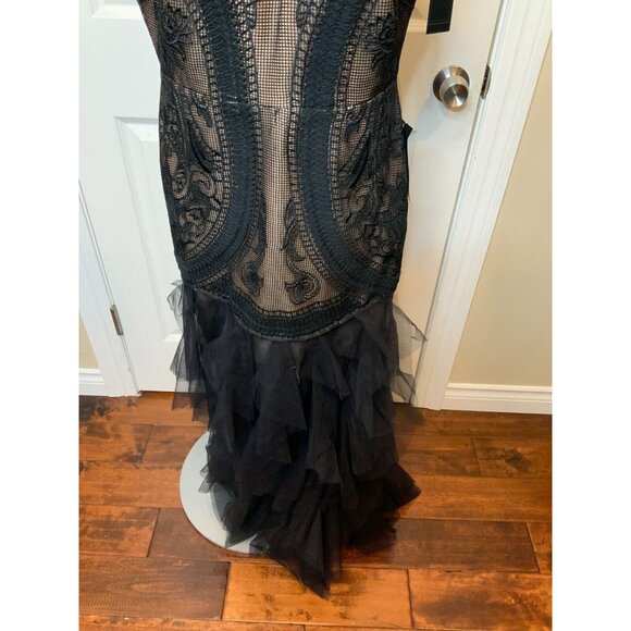 BCBG Max Azria Black Lace Embroidered Tulle Vivica Gown NWT $598, Size 10 - Picture 4 of 8